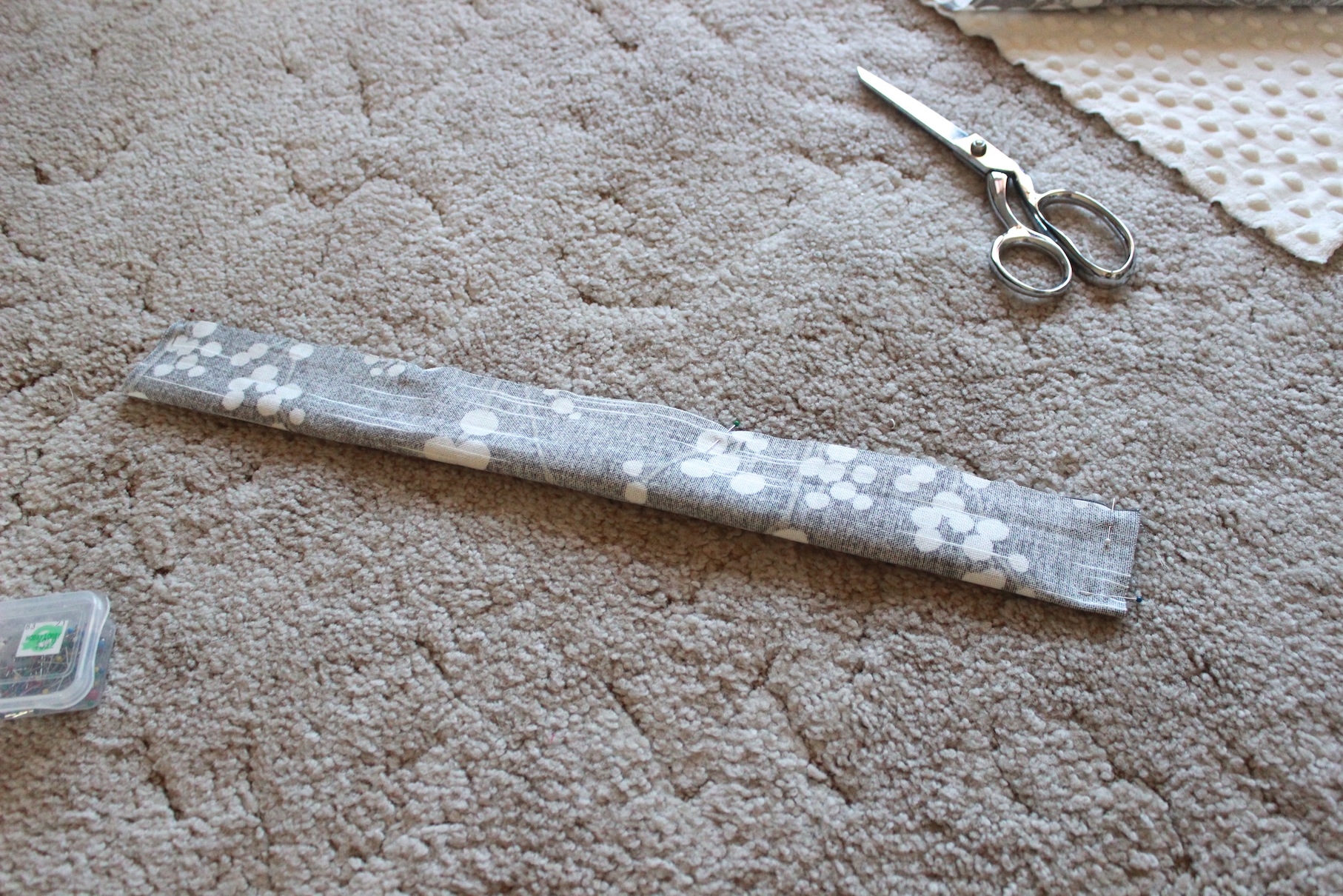 Mama Monday DIY Winter Car Seat Cover